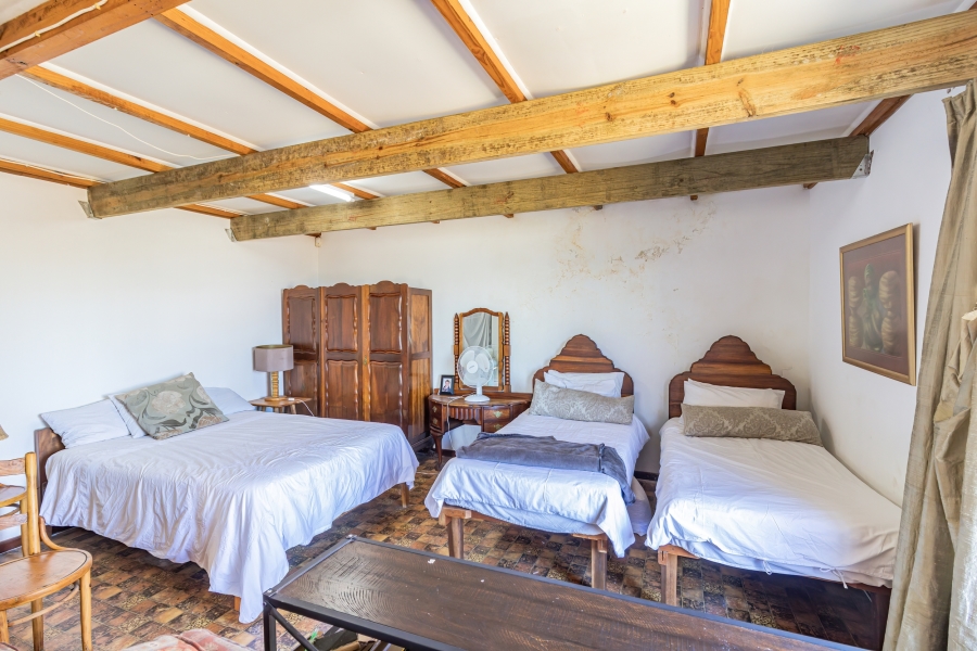 4 Bedroom Property for Sale in Yzerfontein Western Cape